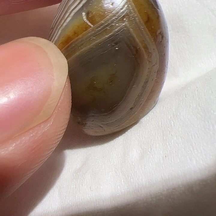 玻璃颈饰在这里的时候