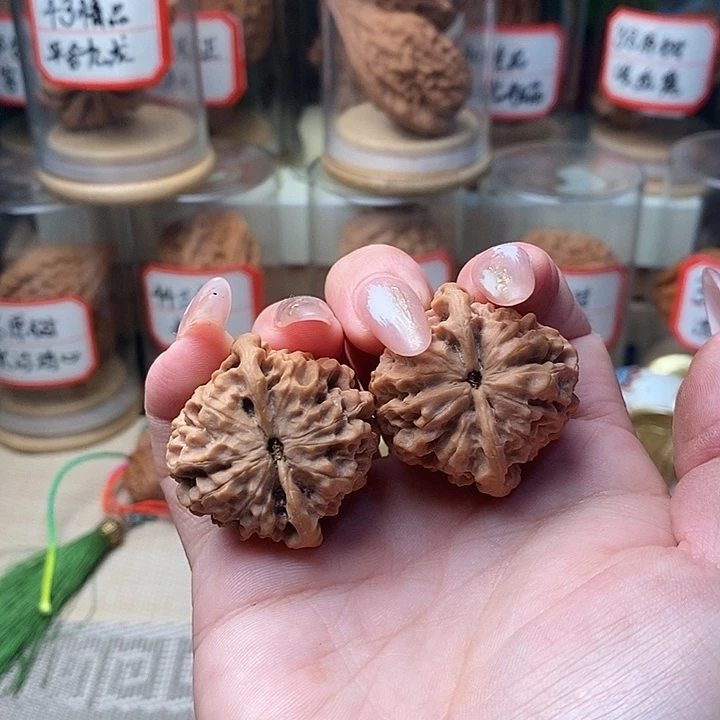 野****把件文玩核桃万花筒676