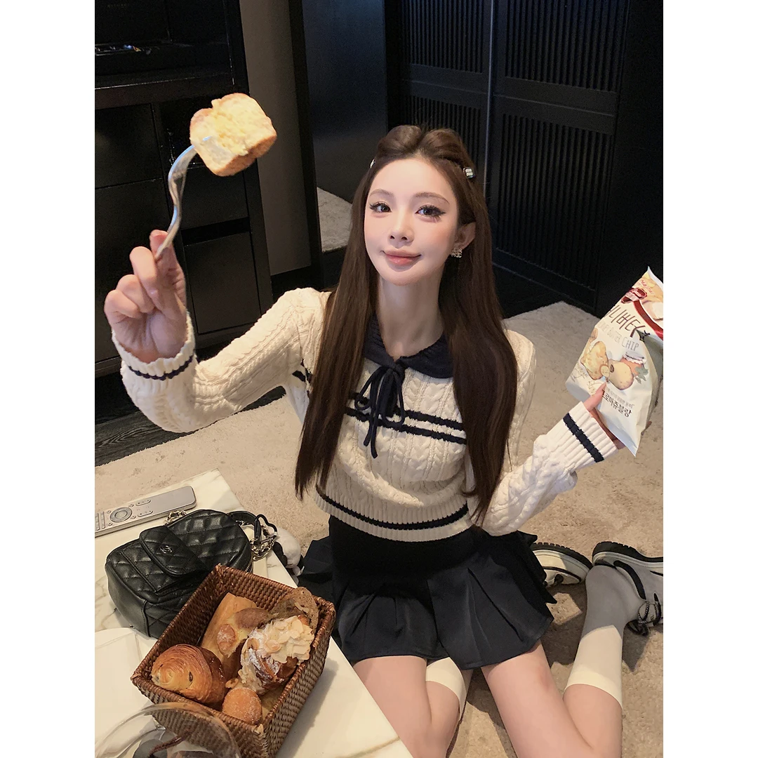 【QIUROUYAO邱肉瑶】稚嫩青春的校园时光*学院风麻花针织衫