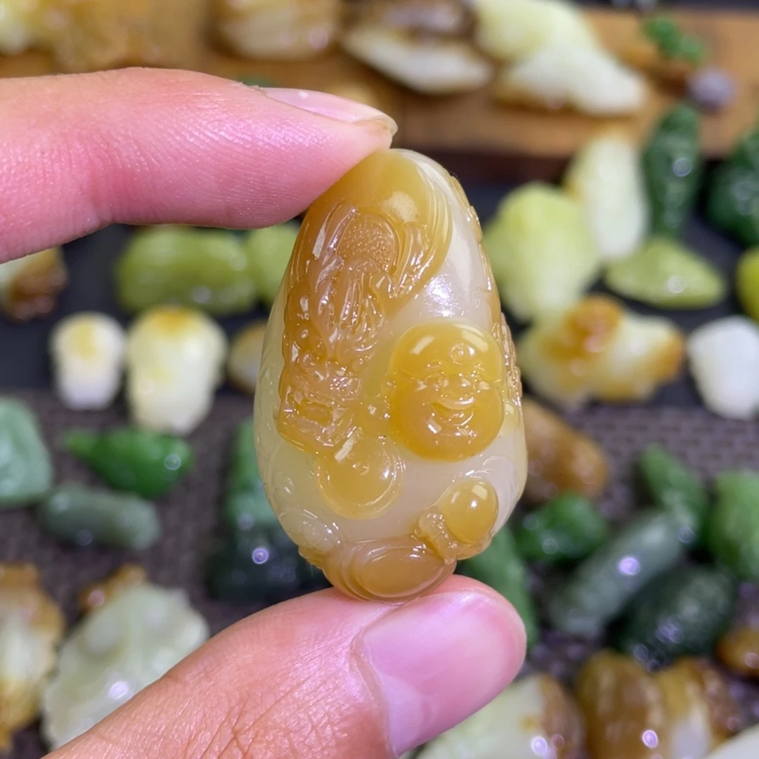 颈饰未镶嵌和田玉淡***福
