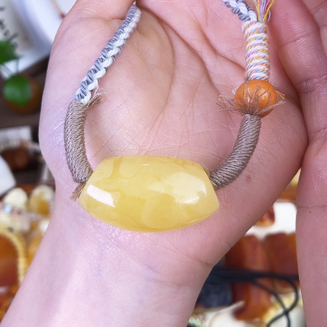 琥珀珠宝奇石未镶嵌晓*七。