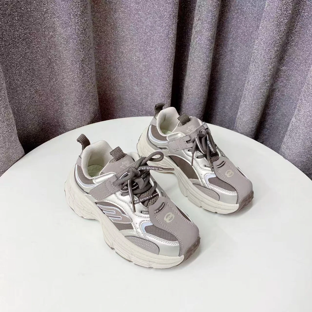 C9172 棕色   时尚儿童舒适系带休闲鞋