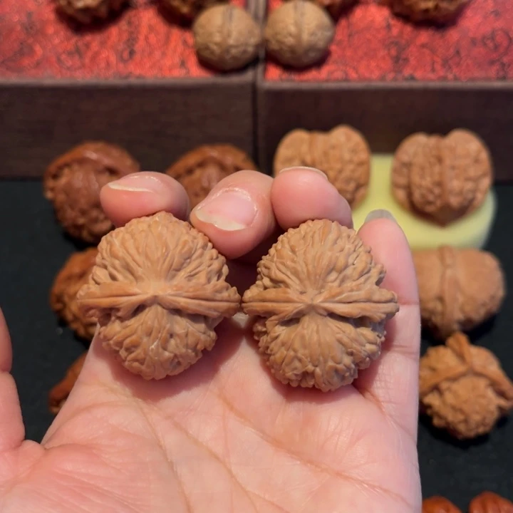 吊坠文玩核桃白狮子