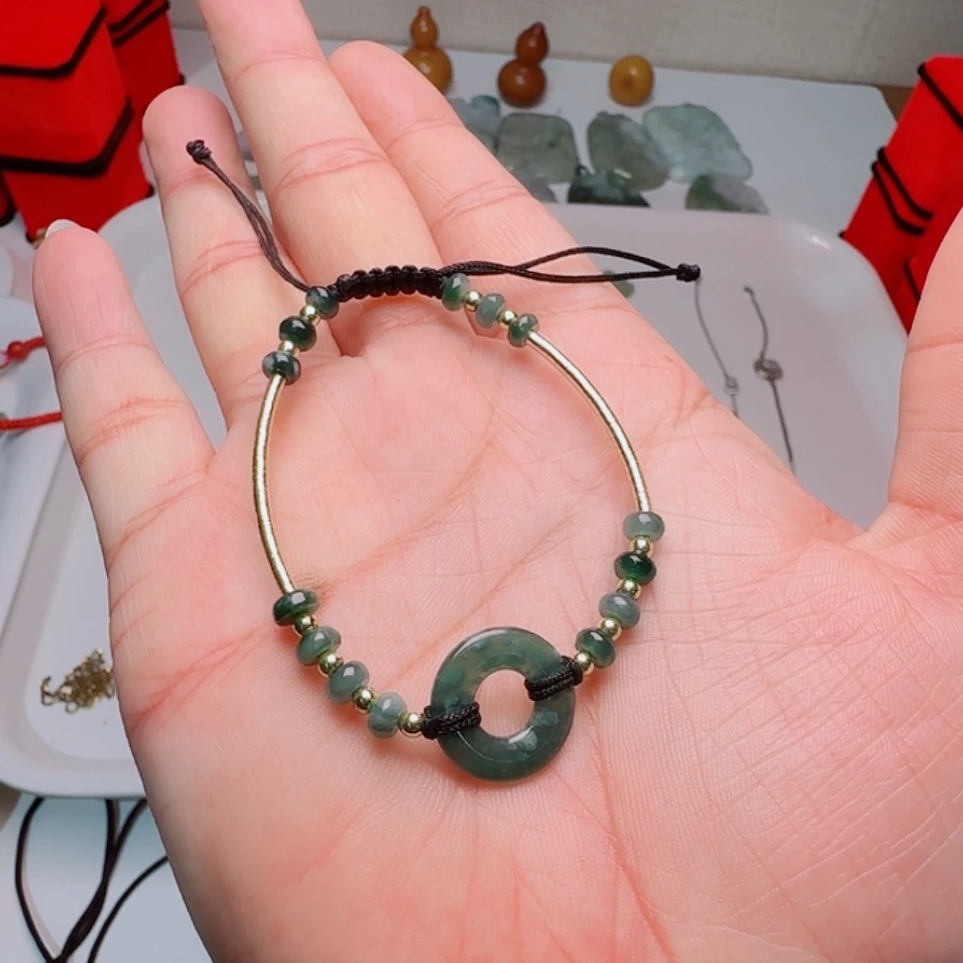 翡翠未镶嵌颈饰甜甜圈