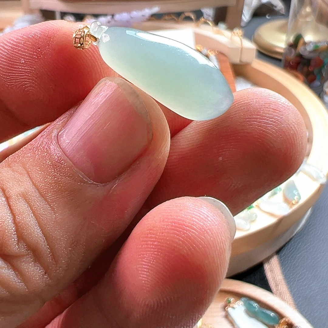 颈饰未镶嵌翡翠翡翠
