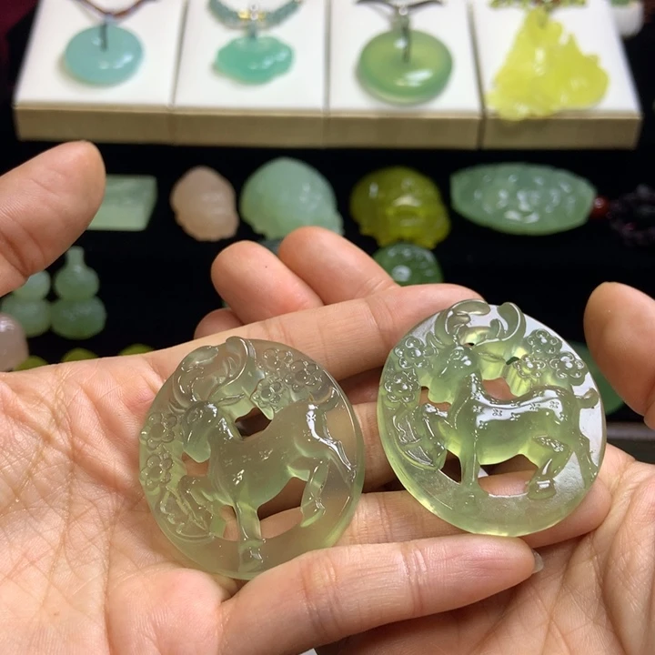 【闪购商品】蛇纹石玉未镶嵌颈饰