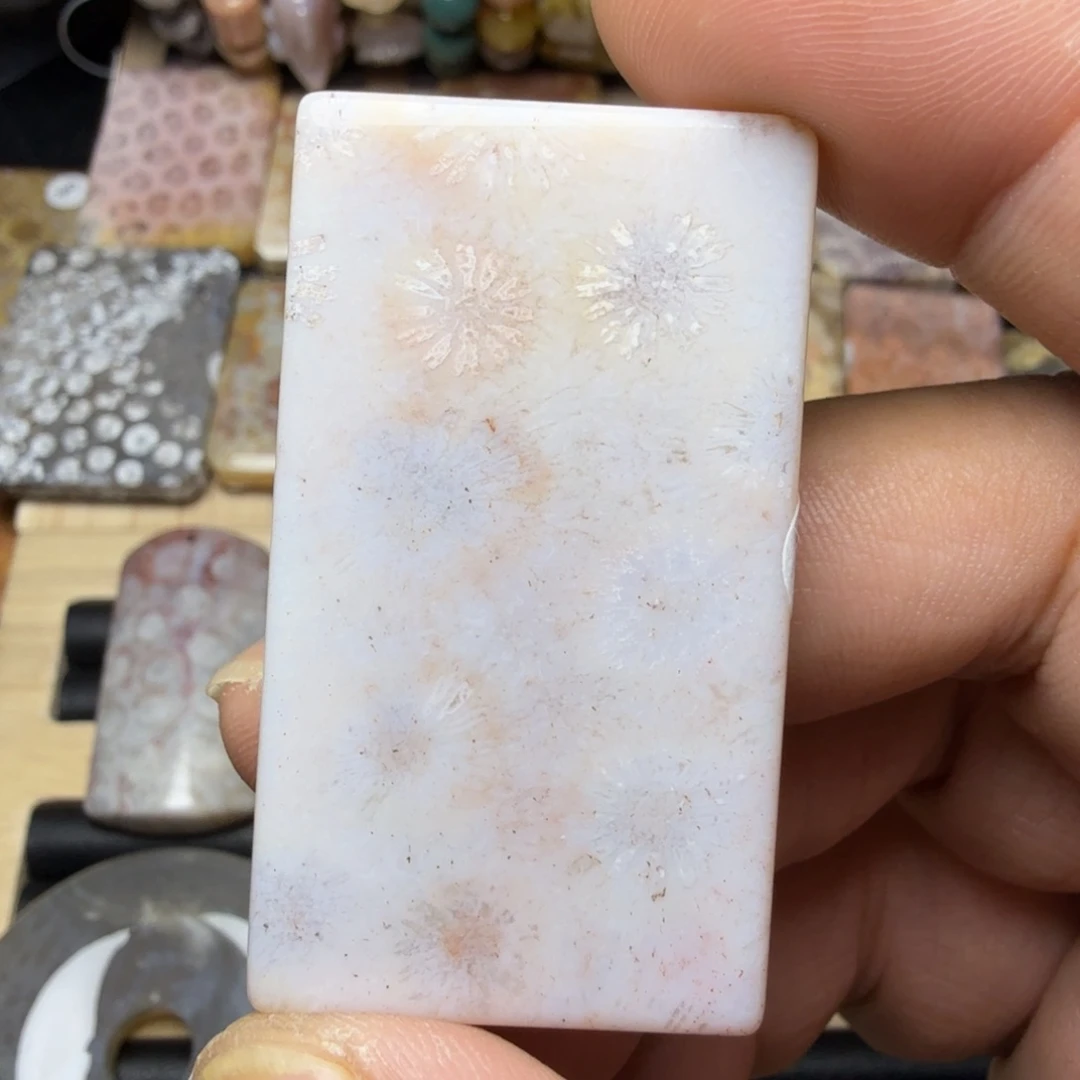 硅化玉未镶嵌纯天然色有机玉石保真色