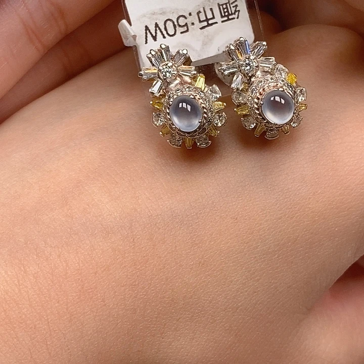 翡翠未镶嵌耳饰白冰