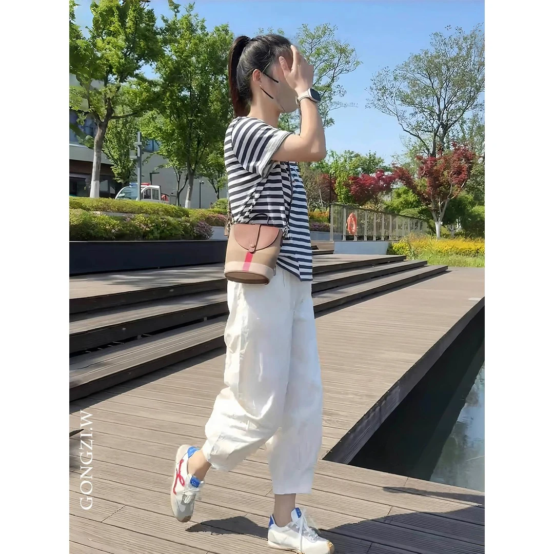 夏日绝美俏皮小套装高级感时尚条纹刺绣T恤女气质显瘦九分休闲裤