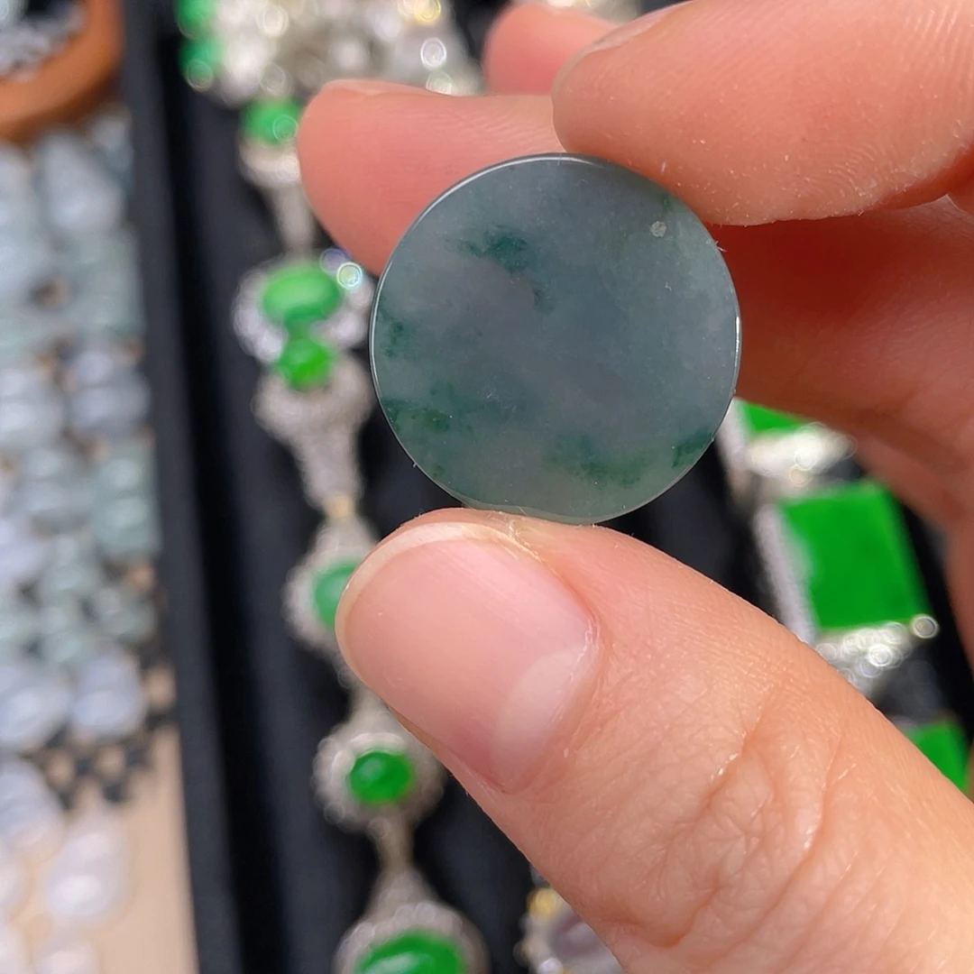 翡翠未镶嵌颈饰天然缅甸A货翡翠