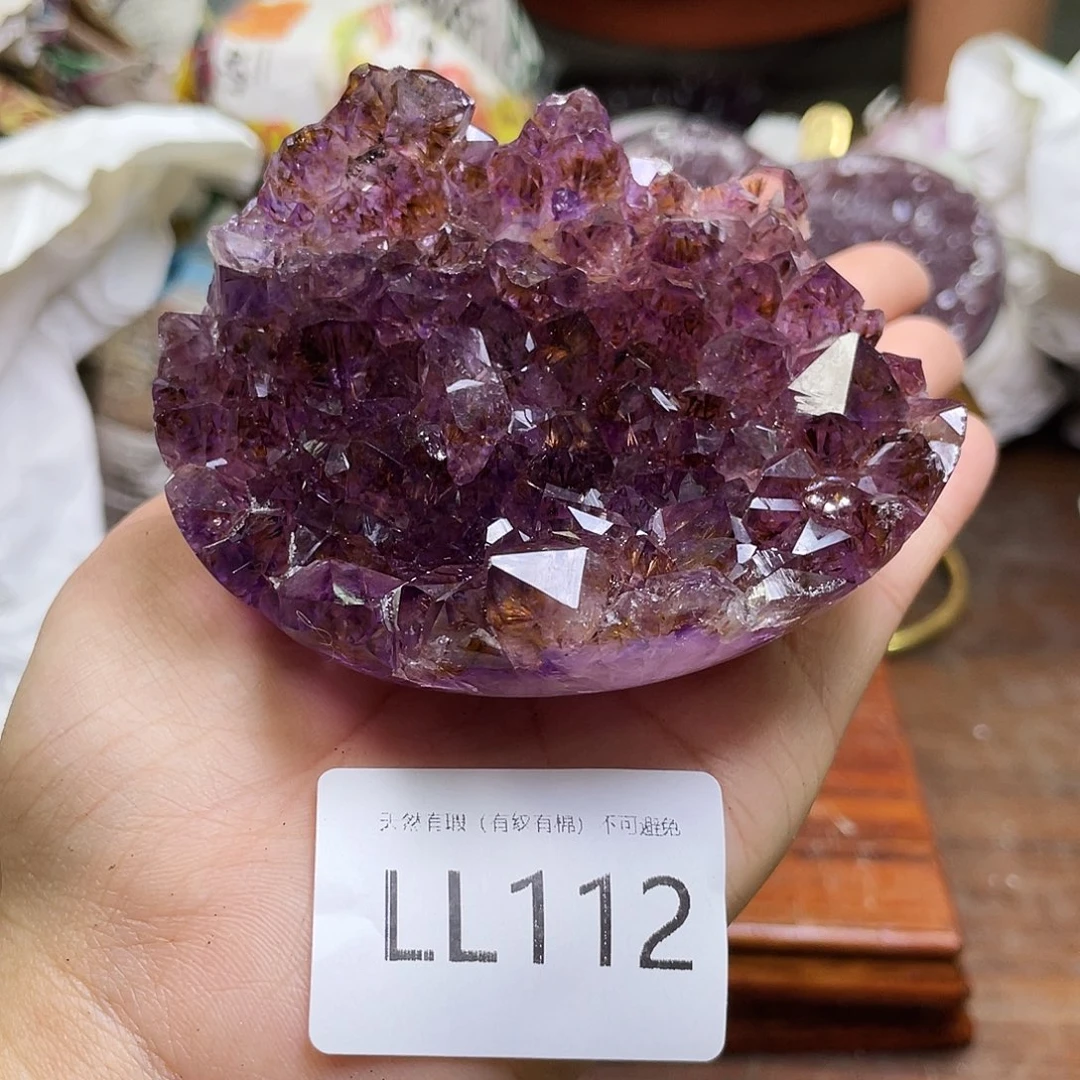 未镶嵌水晶大型摆件（非配饰）