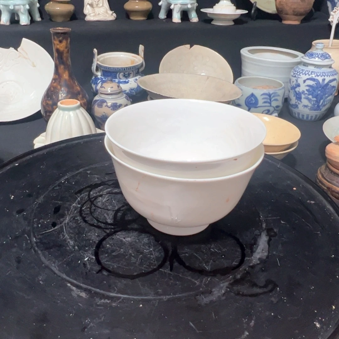 摆件西**雁白色釉的一对小碗