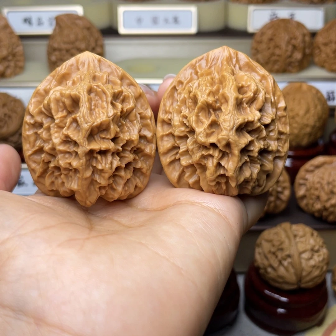 文玩核桃把件帝王43左右