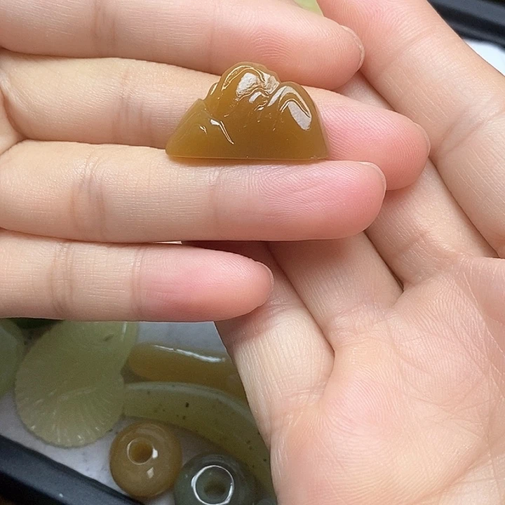 未镶嵌和田玉挂件