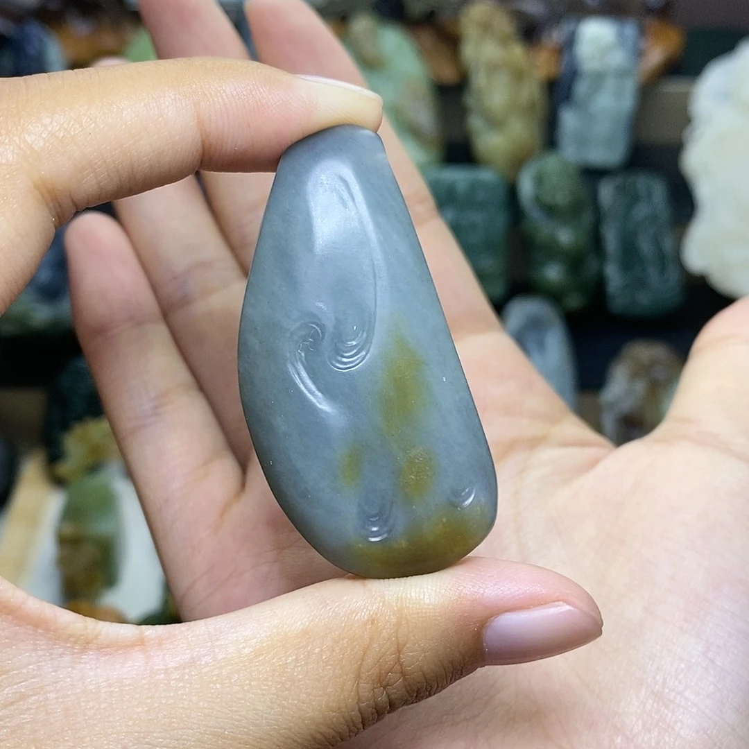 【闪购商品】颈饰未镶嵌和田玉
