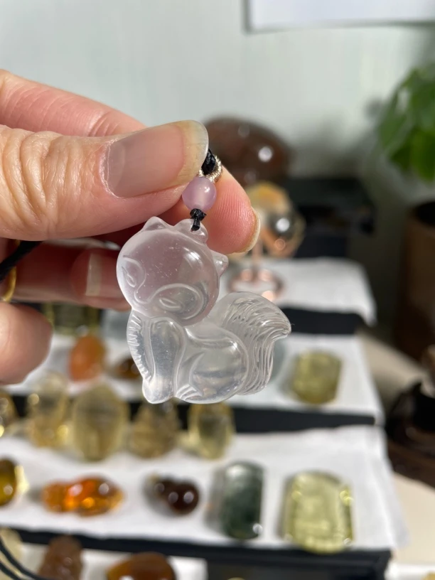天然水晶灵狐吊坠
