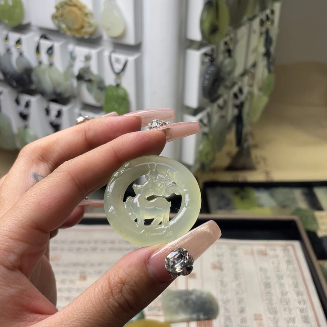 岫玉颈饰未镶嵌秋**_小鹿