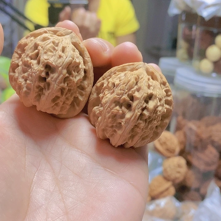 【闪购商品】文玩核桃把件38白狮子