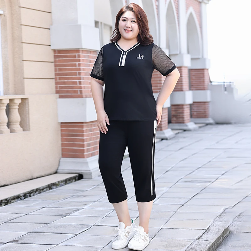 胖mm休闲套装夏季大码宽松V领短袖T恤女2025新款七分裤运动两件套