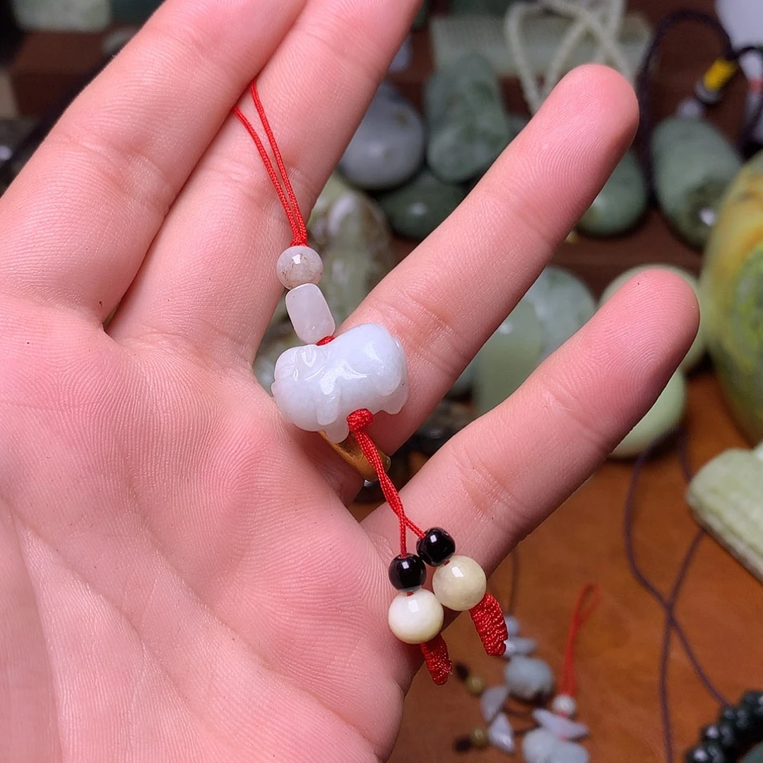 颈饰未镶嵌翡翠M*M