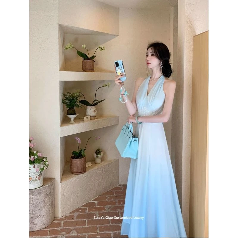 收腰蓝色渐变系带挂脖夏季气质法式度假雪纺连衣长裙女连衣裙裙子