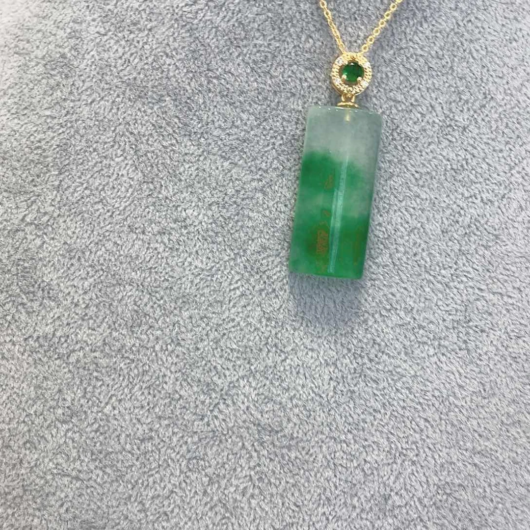 翡翠未镶嵌颈饰吊坠26