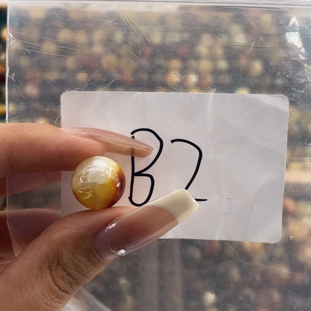 琥珀未镶嵌裸石13.3福利