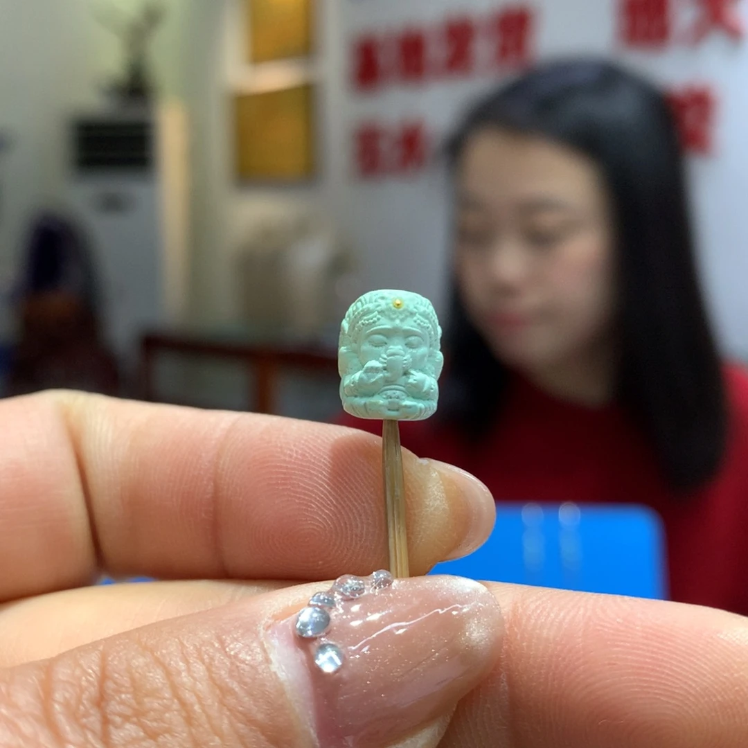 绿松石配饰未镶嵌