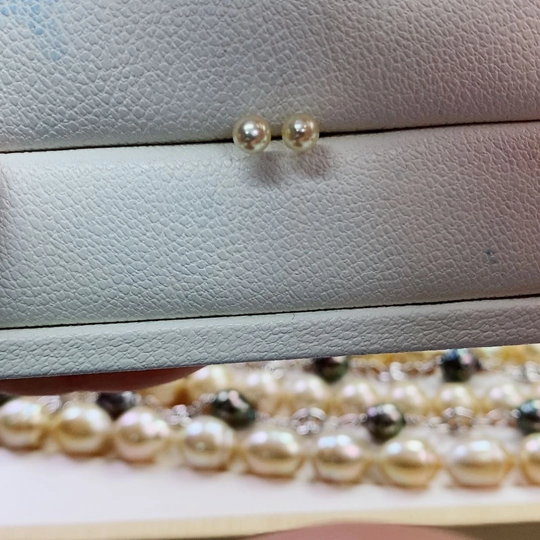 18K金镶嵌耳饰海水珍珠4-4.5