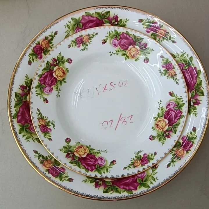 阿***娇10英寸鲍鱼盘两个8英寸汤盘4个