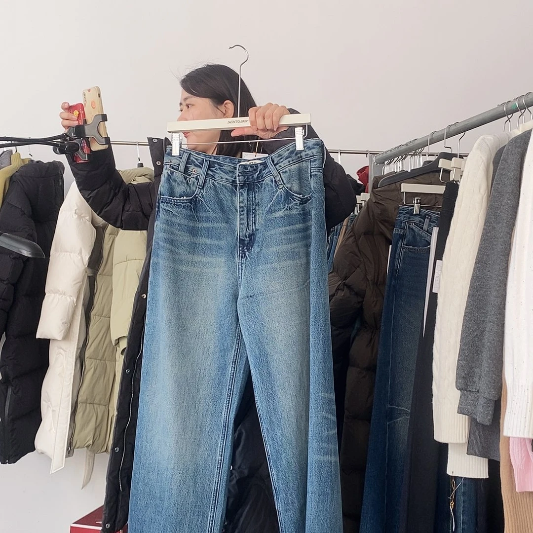 7679。  29码牛仔裤