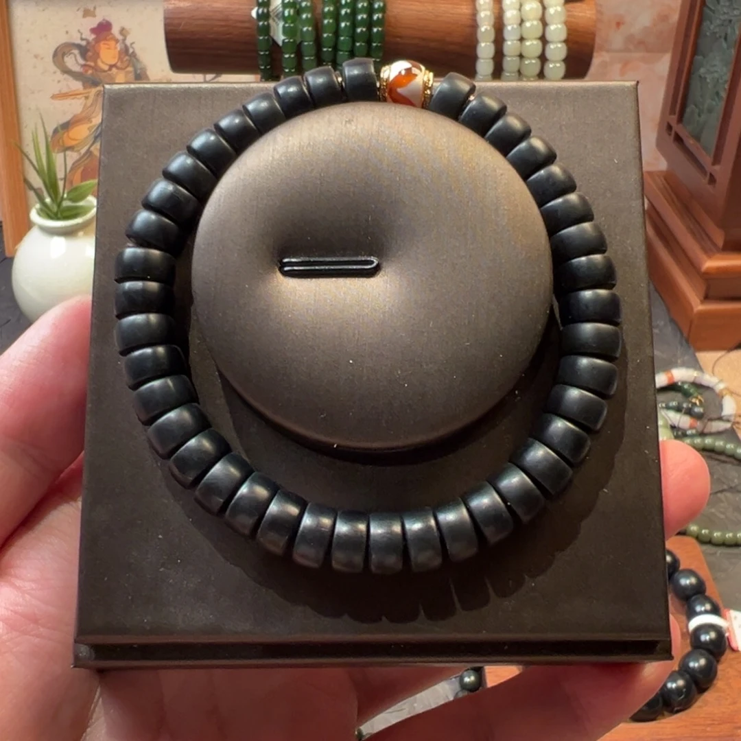 和田玉（糖玉）未镶嵌手链