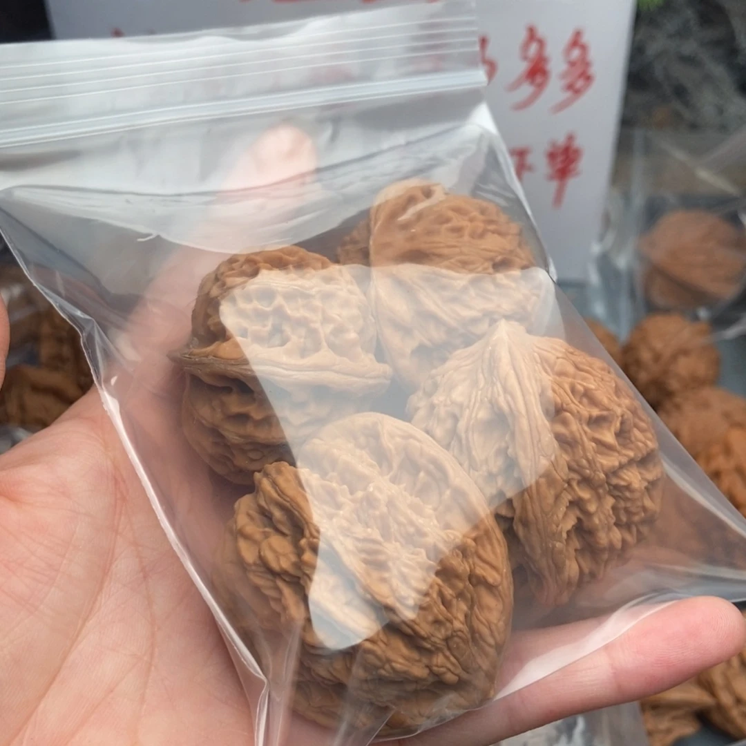 彭***】文玩核桃把件宫灯虎头116