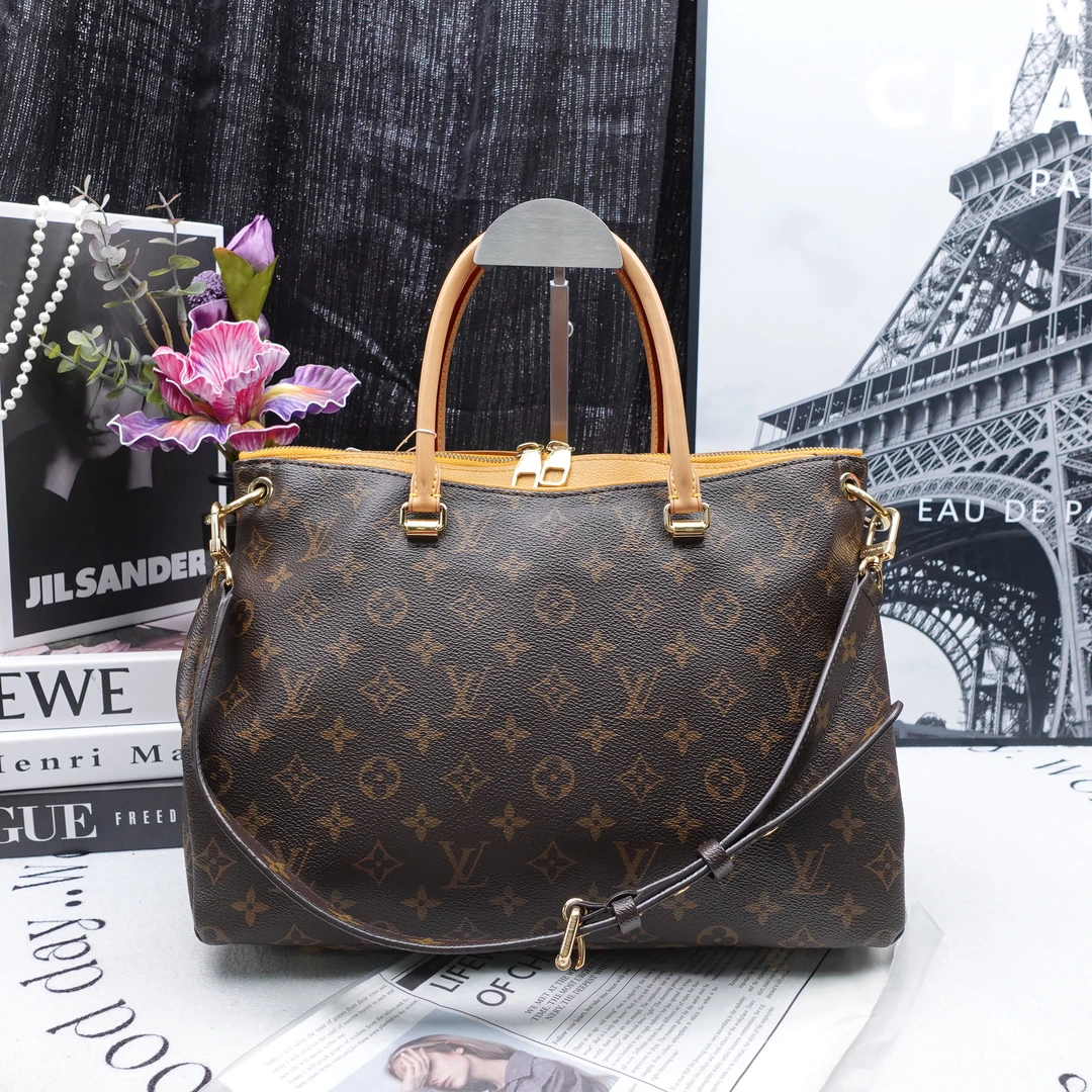 95新 LouisVuitton/路易威登 单肩包/T20156261