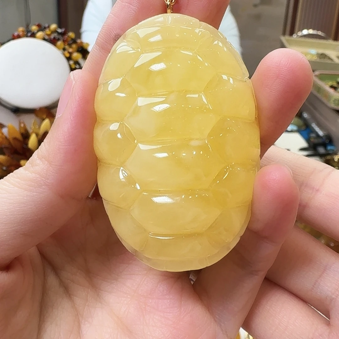 琥珀未镶嵌颈饰吊坠