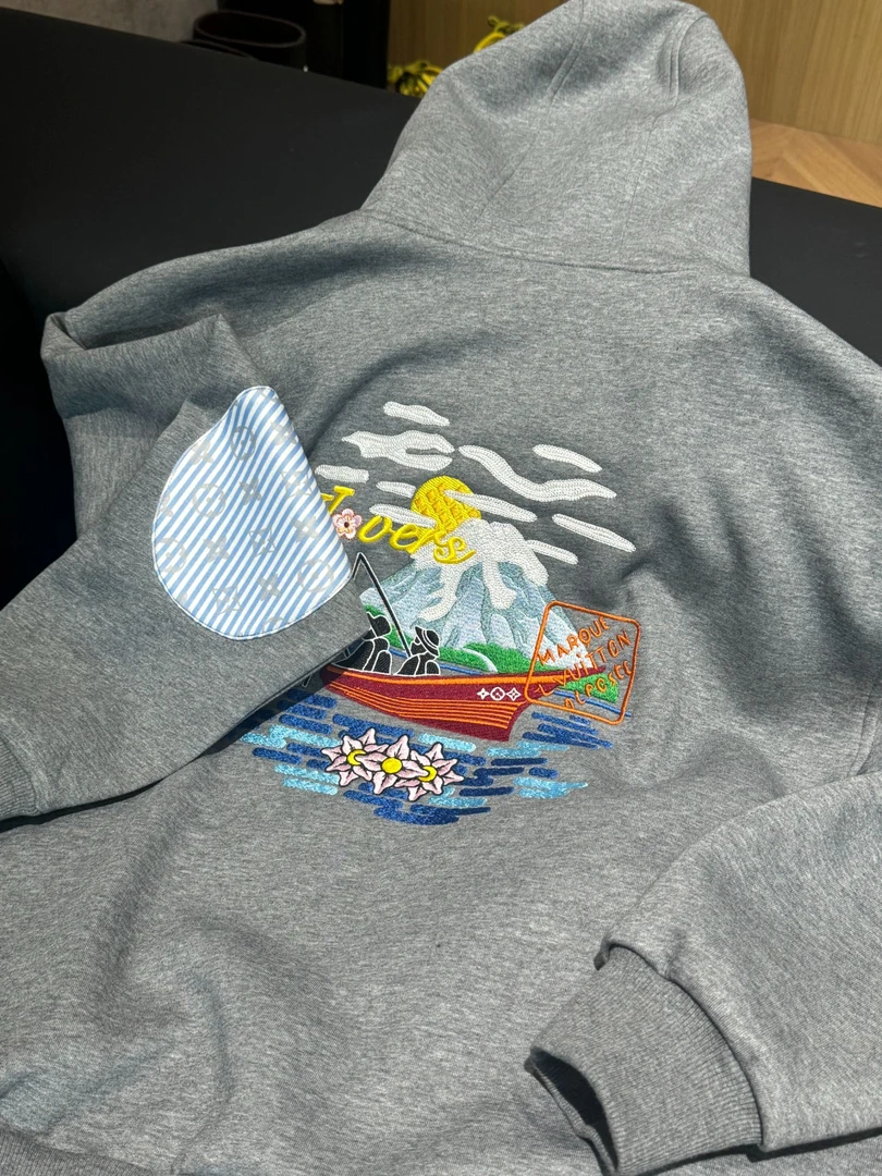 【小颖小店】秋季日常通用刺绣常规款T恤灰色潮流男装复古 P6019-20
