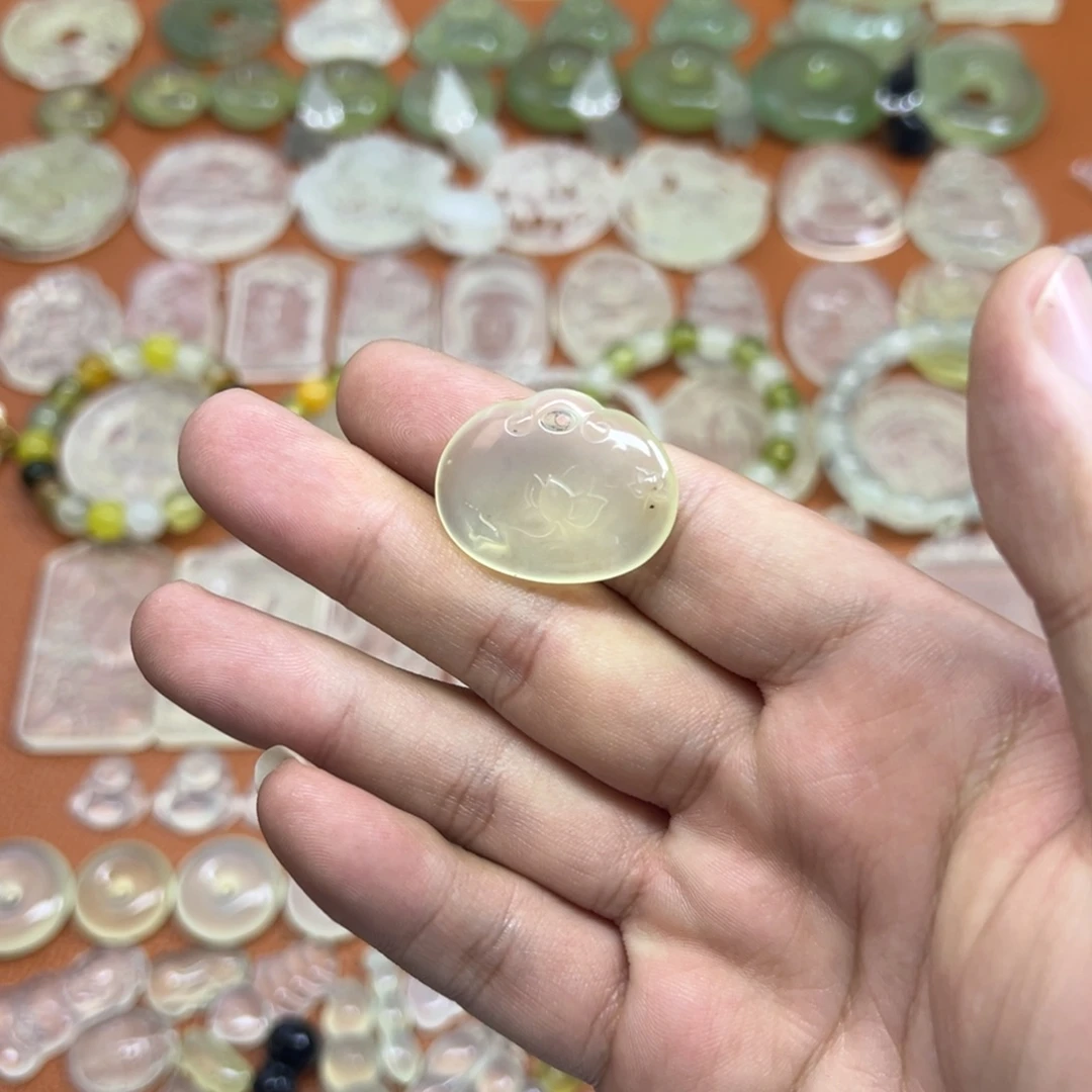 蛇纹石玉未镶嵌多样性随机发一