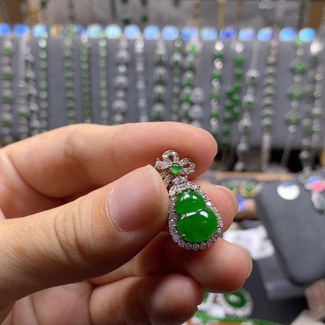 颈饰银S925镶嵌翡翠11号