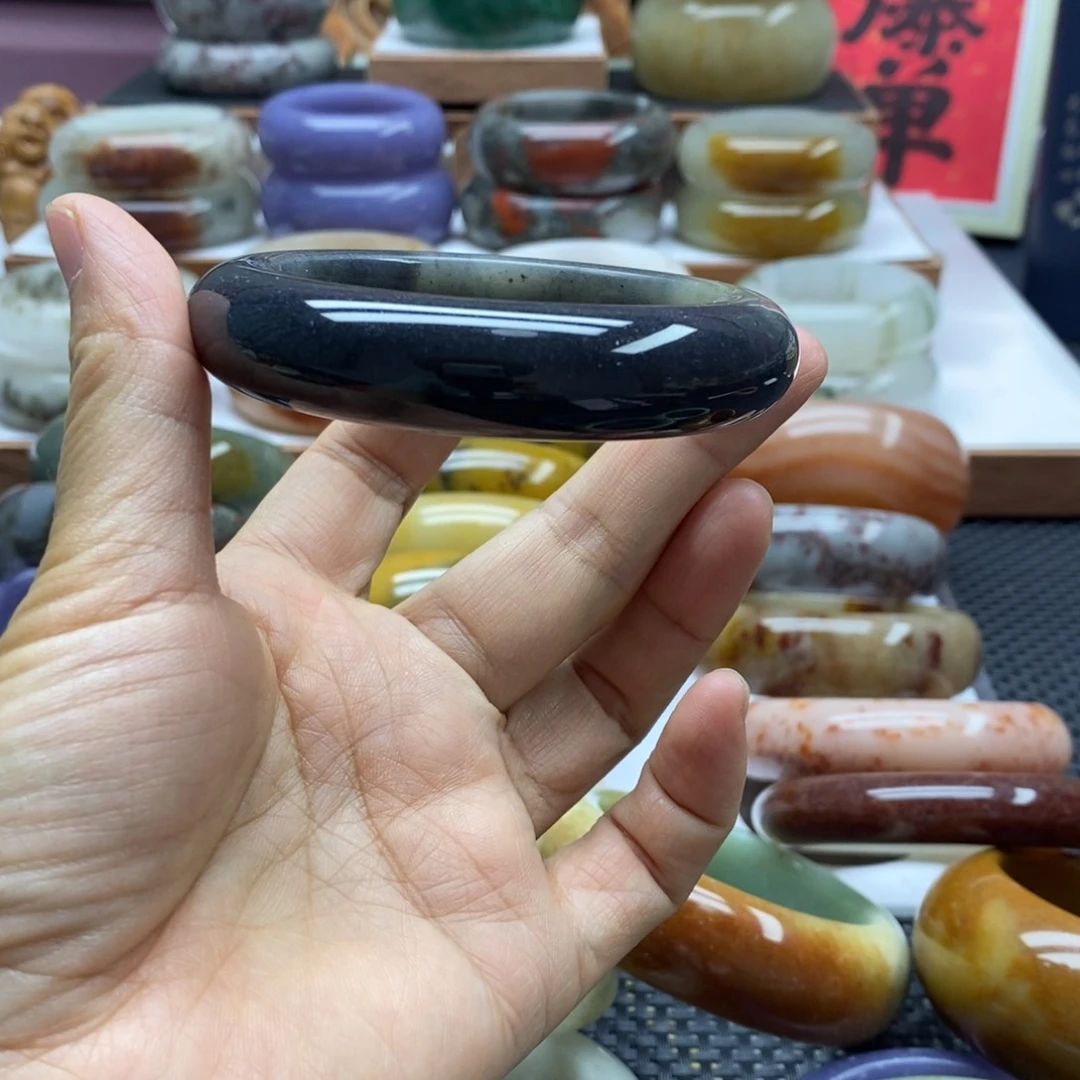 水***蓝石英岩玉手镯未镶嵌