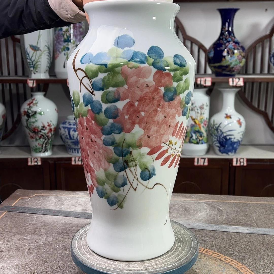 陶摆件景德镇陶瓷大鱼红紫