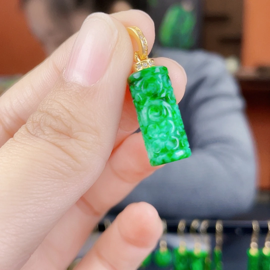 翡翠未镶嵌耳饰饰品