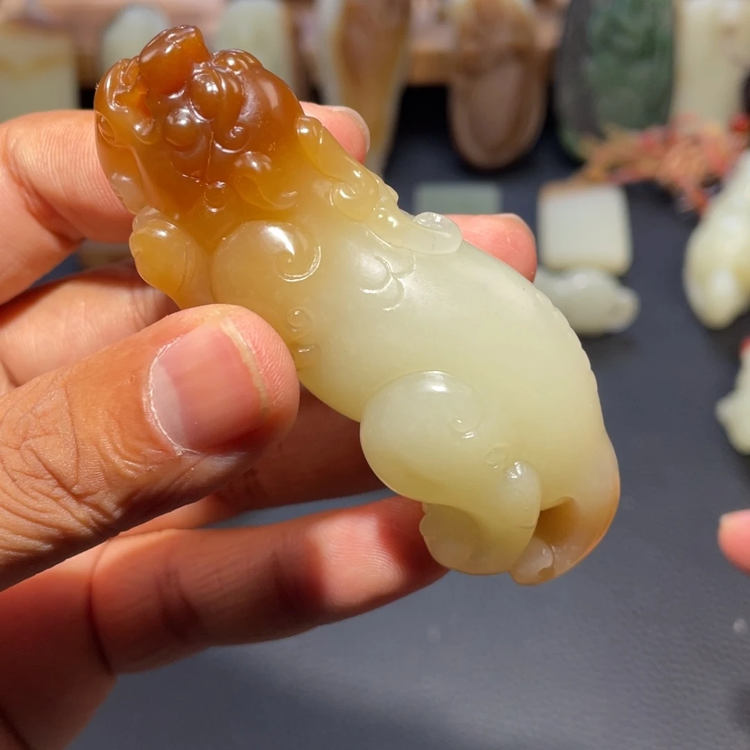 和田玉未镶嵌戒指