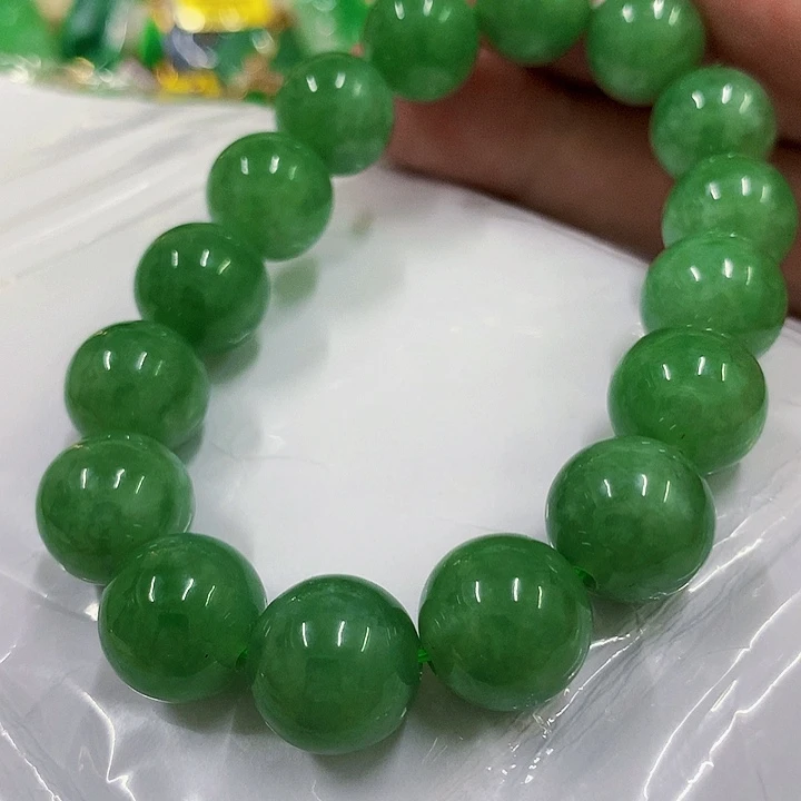 翡翠未镶嵌颈饰挂件
