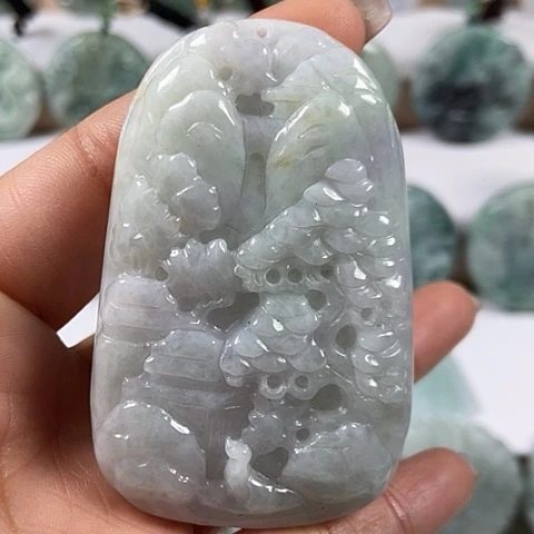 翡翠颈饰未镶嵌山水牌有棉感福利翡翠