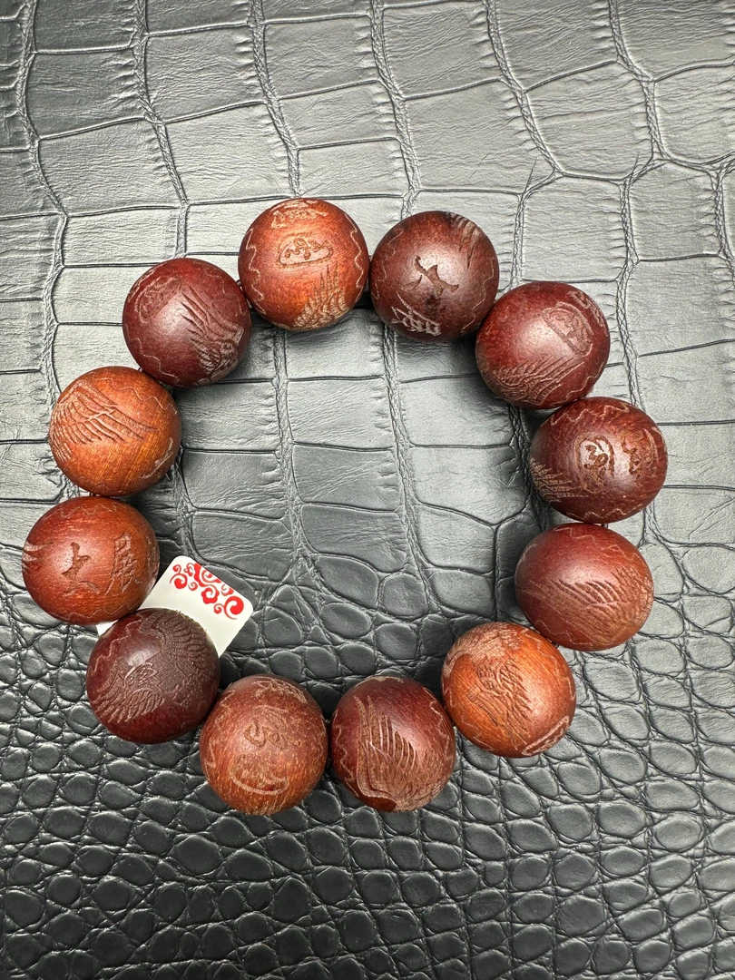 760沉木圆珠手串