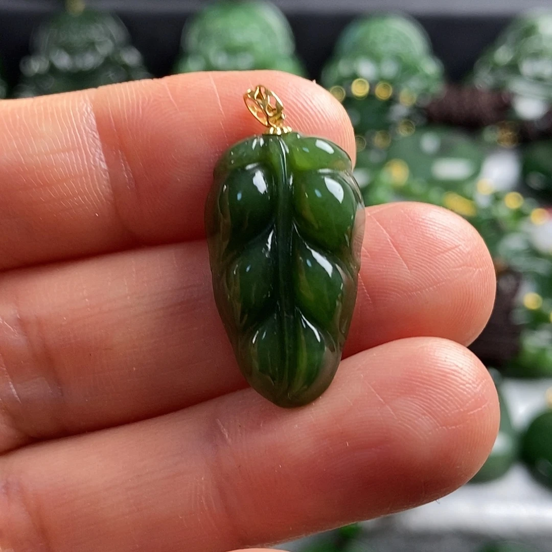 和田玉（碧玉）未镶嵌颈饰