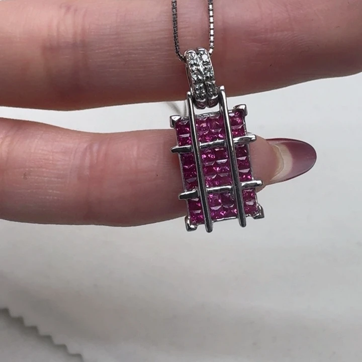 红宝石颈饰未镶嵌