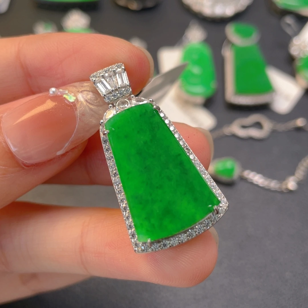 翡翠银S925镶嵌颈饰