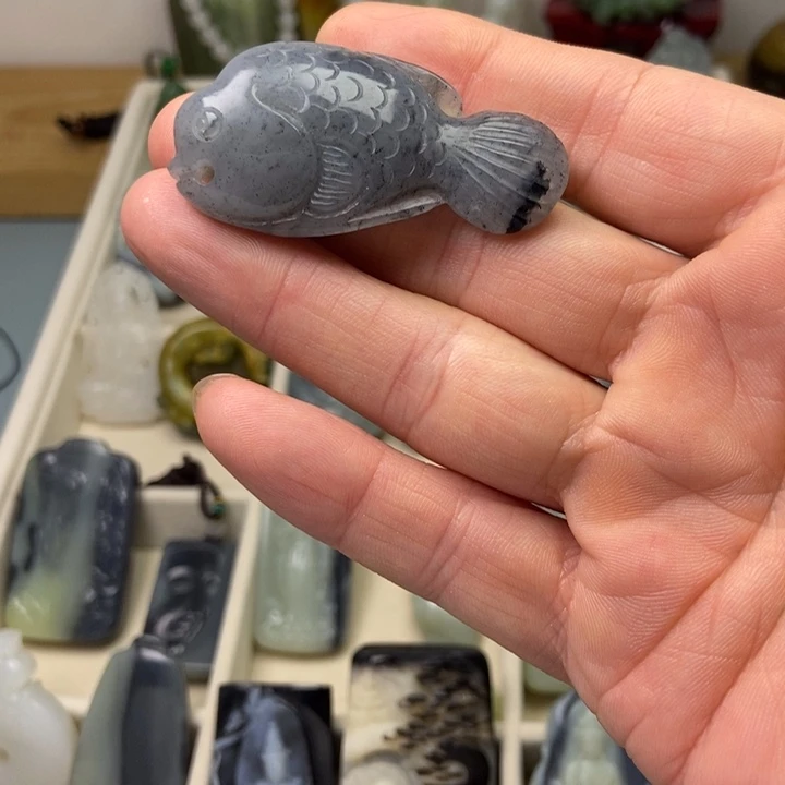 颈饰未镶嵌和田玉9