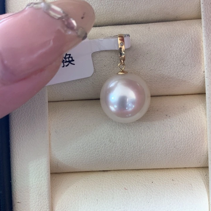 颈饰18K金镶嵌海水珍珠